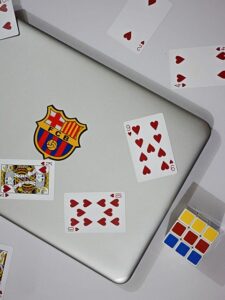 How many red cards are in a deck of 52 cards
